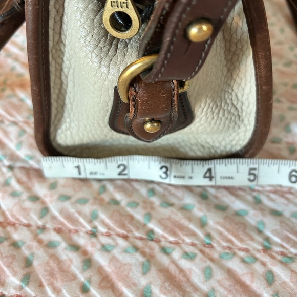 Vintage 80s Dooney & Bourke All Weather Leather Boston Satchel Bag, Cream & Brwn - Picture 15 of 16